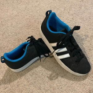 Adidas Trainers black with white stripes sneakers